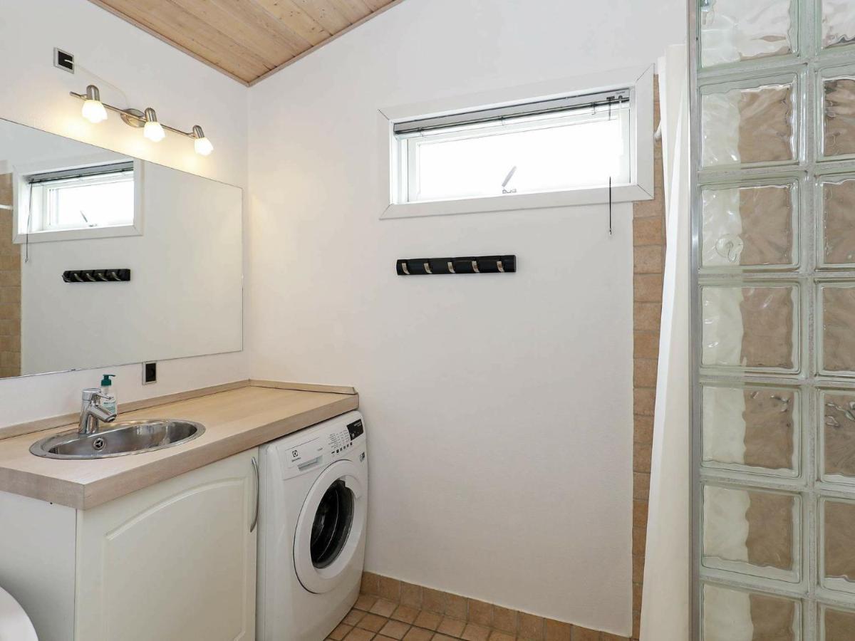 8 Person Holiday Home In Hals Luaran gambar